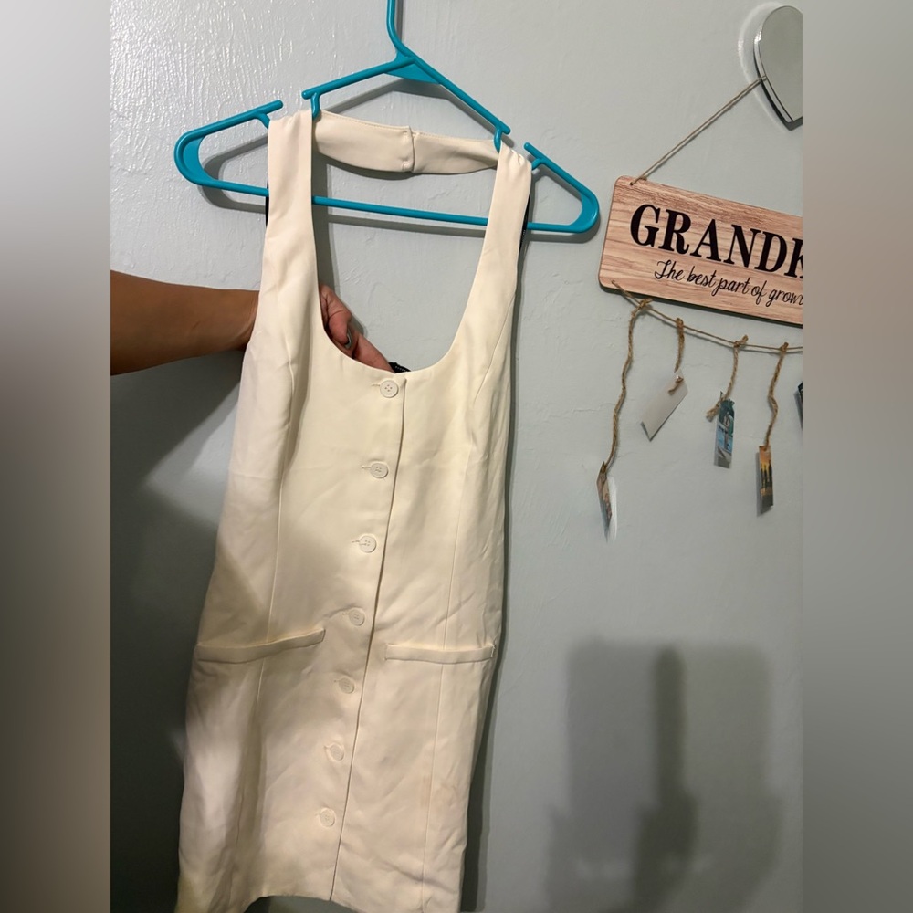 Forever 21 Cream Sleeveless Mini Dress